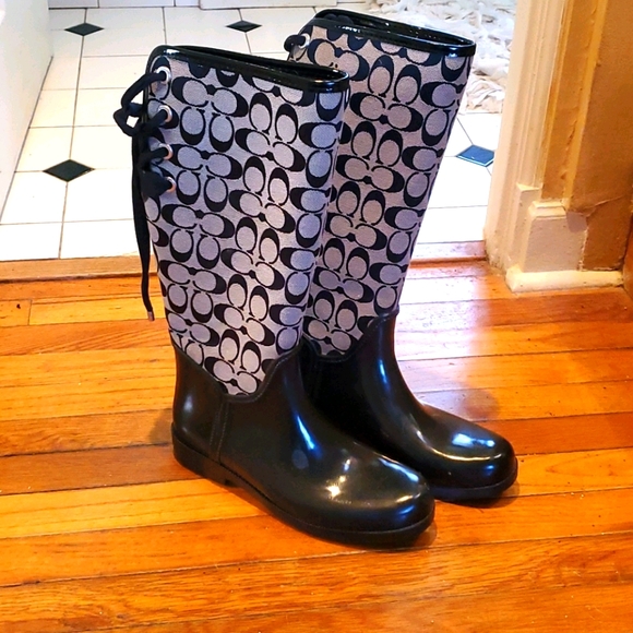 EUC Coach logo Spring WC Rain boots